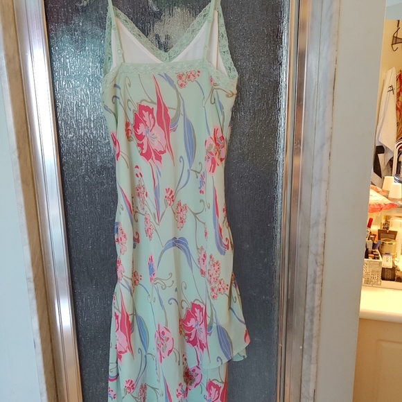 Suzy Shier Dress - Picture 2 of 3